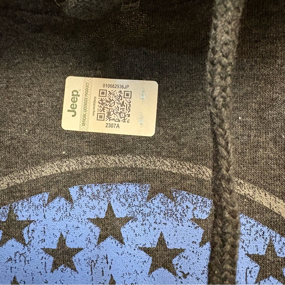 Jeep Men's Black Pullover Hoodie with Patriotic Logo - Picture 9 of 11